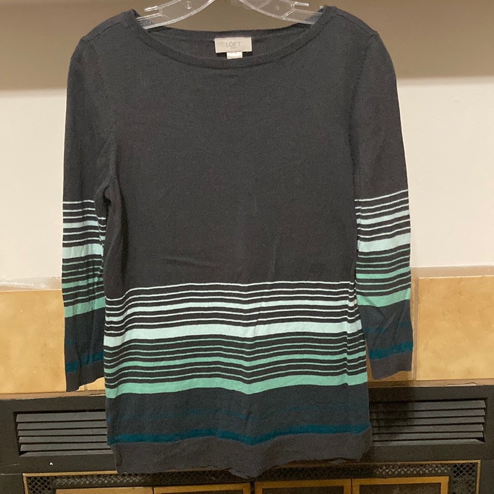 LOFT Women’s 3/4 Length Sleeved Sweater (size M)